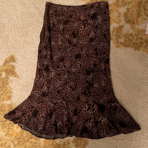 White Stag. Sz 12/14. Elastic Waist with Zip. Animal Print Skirt. Rayon.  B58 - Picture 1 of 6